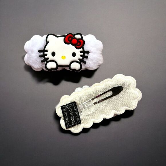 Hello Kitty White Furry Hair Clips Set Of 2 - Picture 2 of 2